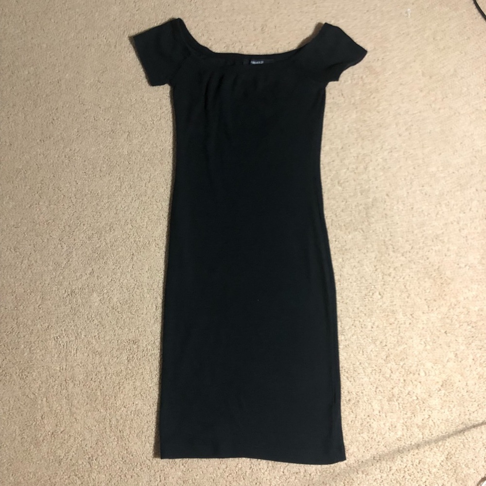 F21 Black off the shoulder bodycon dress